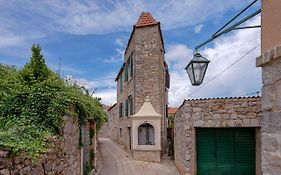 Apartman studio Stari Grad - 1